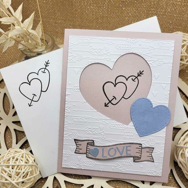 carte love coeurs et flèches 419 enveloppe