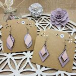 boucles d'oreilles colorées