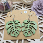 boucles d'oreilles faites mains en bois - feuillage - florale