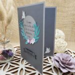 carte artisanale grise pour féliciter les mariés