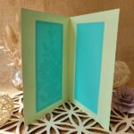 Carte artisanale “Juste pour toi” avec fleurs roses, idéale pour toutes les occasions